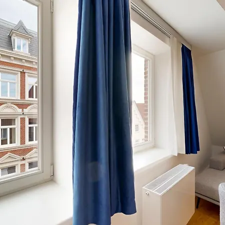 12 No8a Boardinghouse *